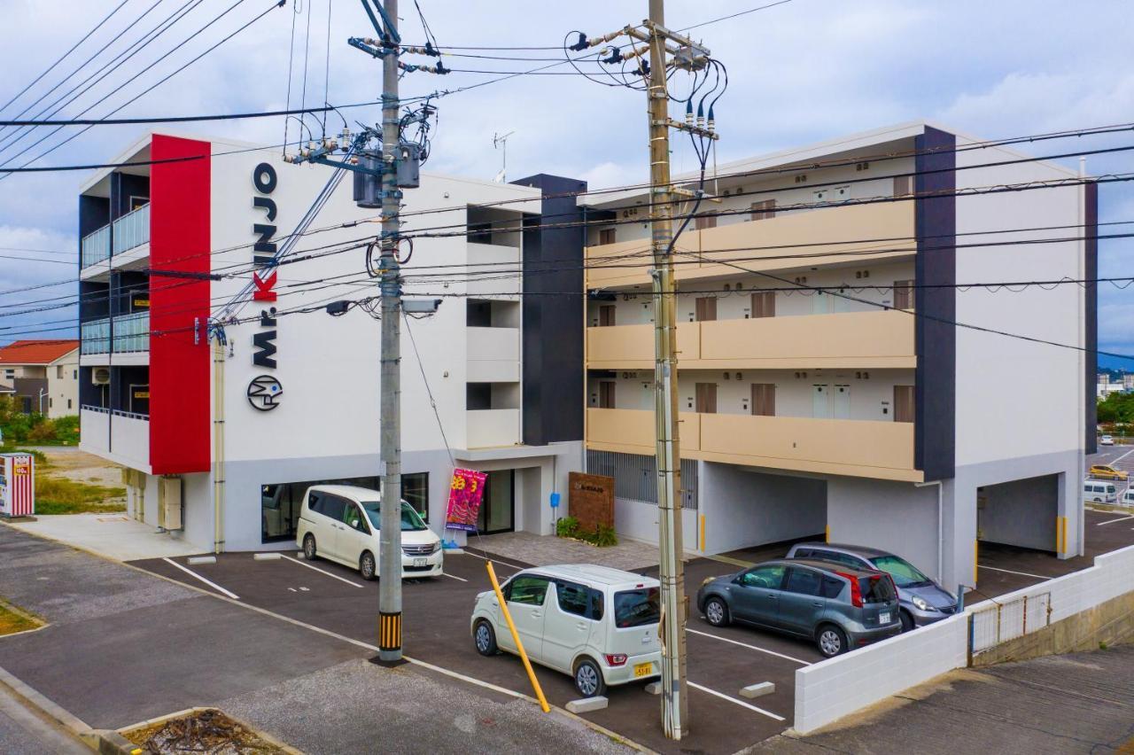Mr.Kinjo Inn Урума Экстерьер фото