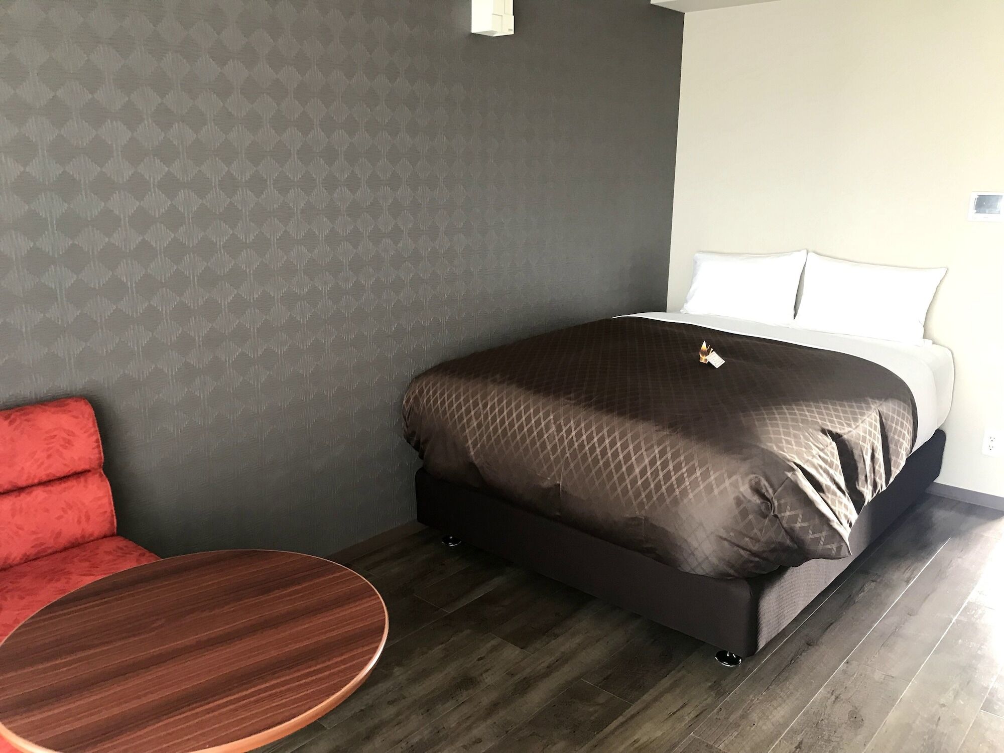 Mr.Kinjo Inn Урума Экстерьер фото