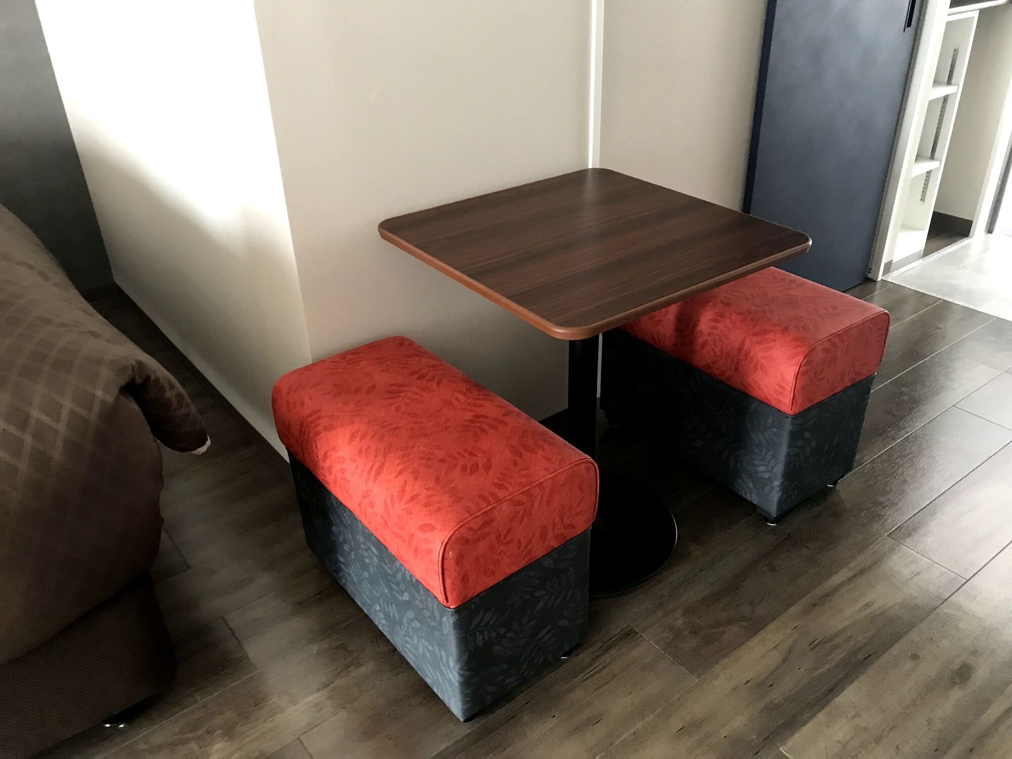Mr.Kinjo Inn Урума Экстерьер фото